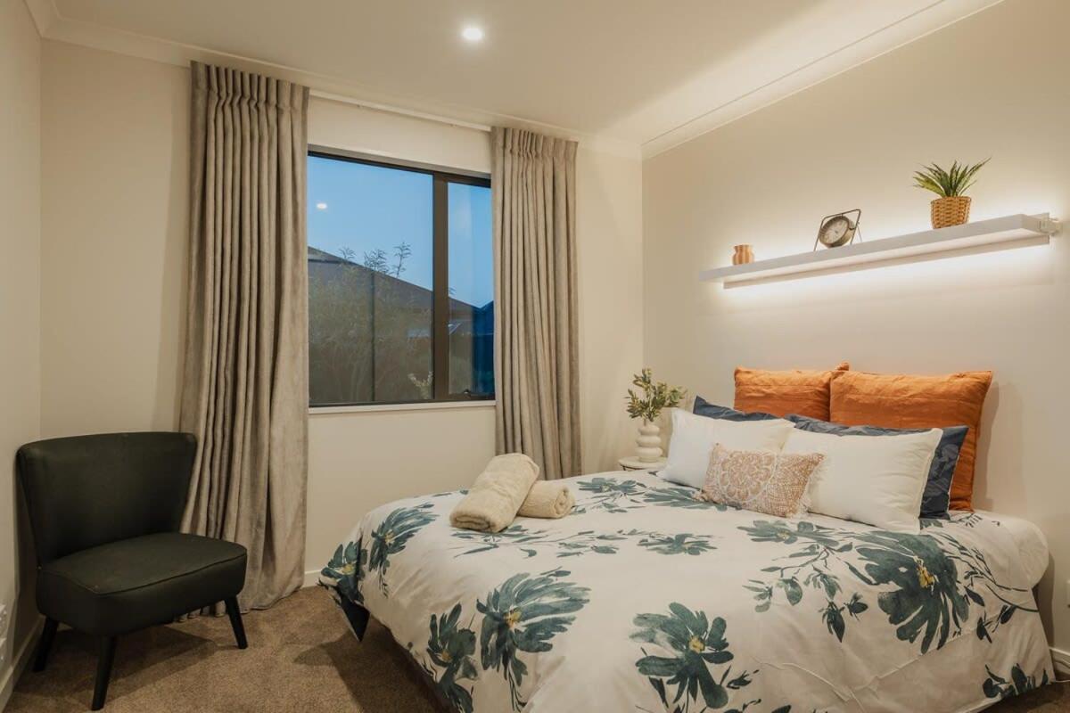 Elegant 3Br Home On Mustang Avenue Christchurch Buitenkant foto