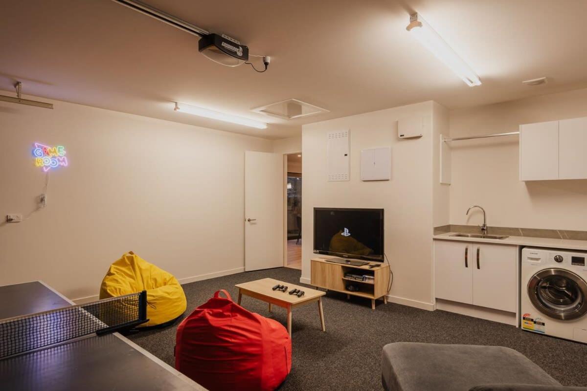 Elegant 3Br Home On Mustang Avenue Christchurch Buitenkant foto