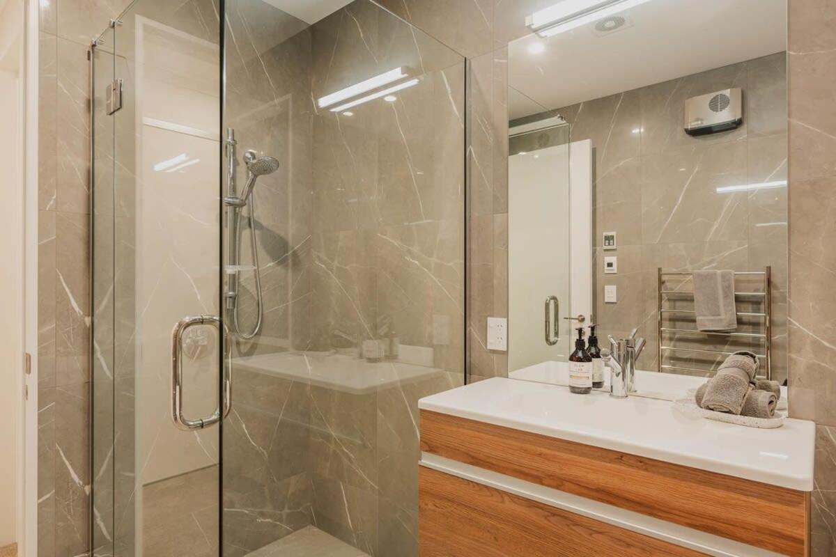 Elegant 3Br Home On Mustang Avenue Christchurch Buitenkant foto