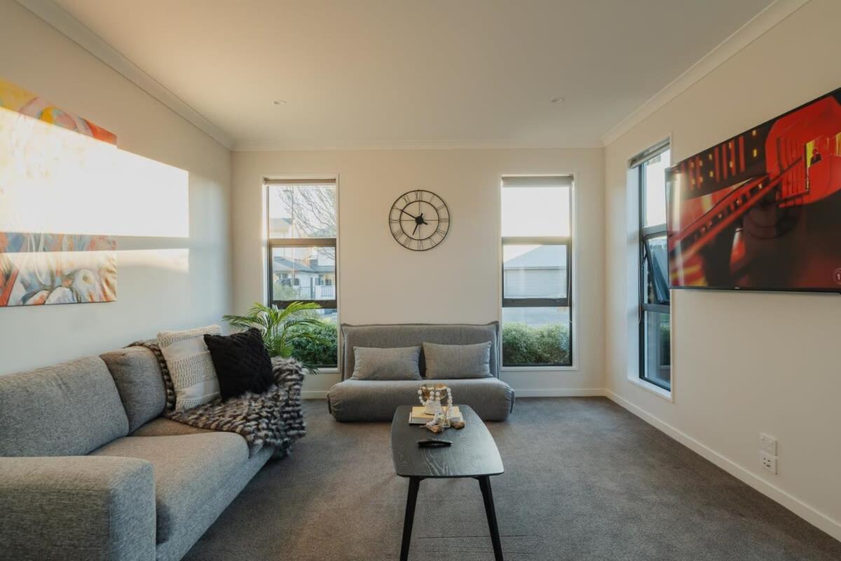 Elegant 3Br Home On Mustang Avenue Christchurch Buitenkant foto